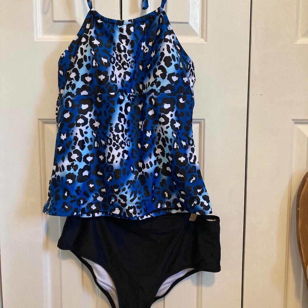 New swim suit